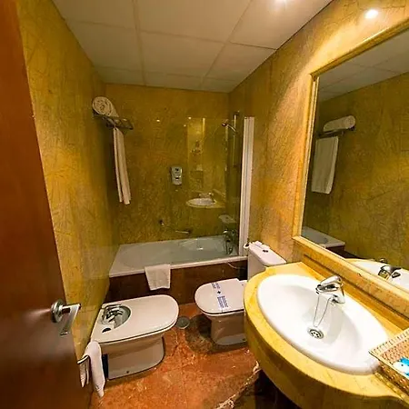 Aroi Bierzo Plaza 3*