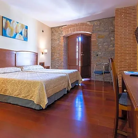 Отель Aroi Bierzo Plaza