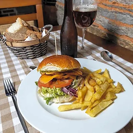 Aroi Bierzo Plaza Отель 3*