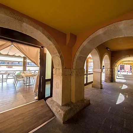 Aroi Bierzo Plaza Отель
