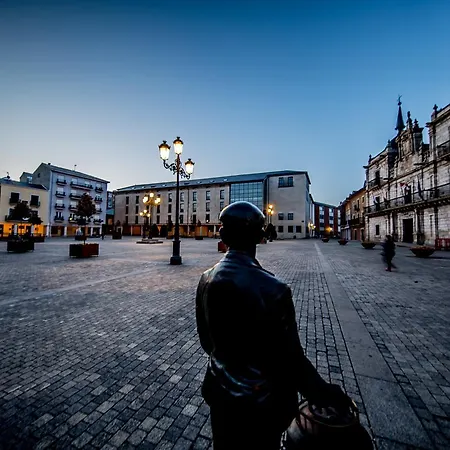 Aroi Bierzo Plaza