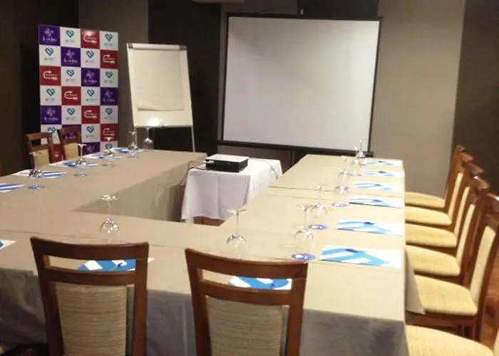 Aroi Bierzo Plaza 3*