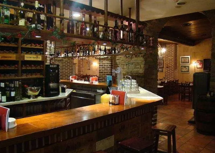 Aroi Bierzo Plaza 호텔 폰페라다