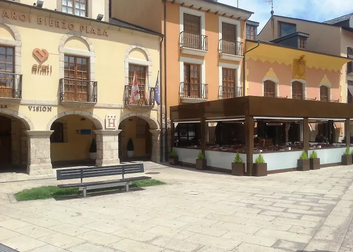 Aroi Bierzo Plaza 3*