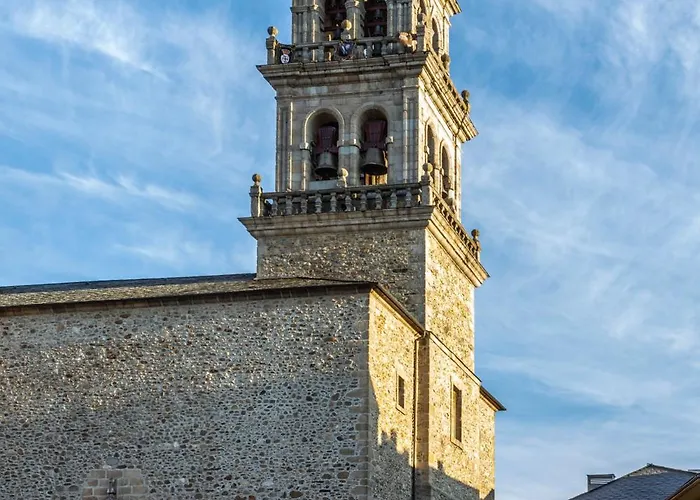 Aroi Bierzo Plaza 호텔 폰페라다