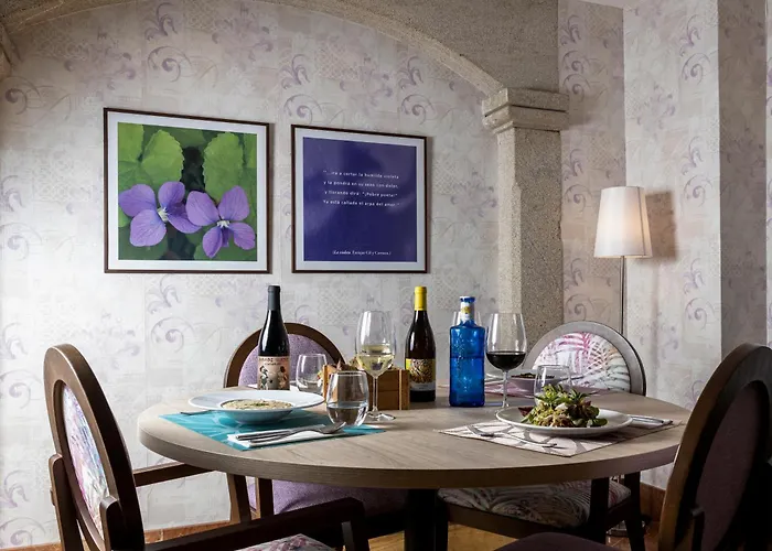 Aroi Bierzo Plaza 호텔 3*